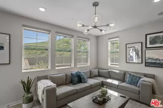 Photo #5: 26664095 Listing 