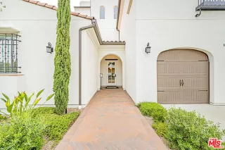 Photo #1: 26664803 Listing