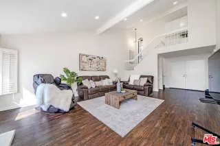 Photo #2: 26671563 Listing
