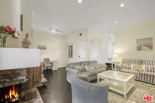 Photo #1: 26673509 Listing