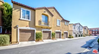 Photo #1: 26688281 Listing