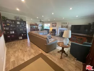 Photo #3: 26829265 Listing