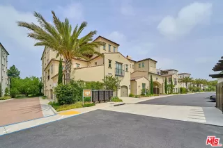 Photo #2: 26830109 Listing 