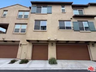 Photo #4: 26834945 Listing