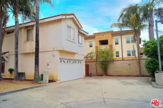 Photo #1: 26835779 Listing