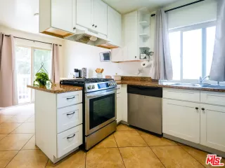 Photo #4: 26843021 Listing 