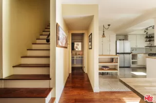 Photo #5: 26843253 Listing 
