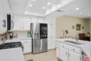 Photo #2: 26843387 Listing
