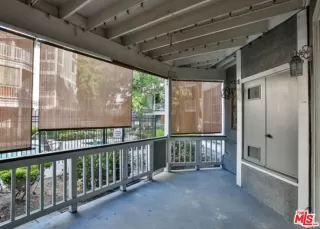 Photo #6: 26843387 Listing