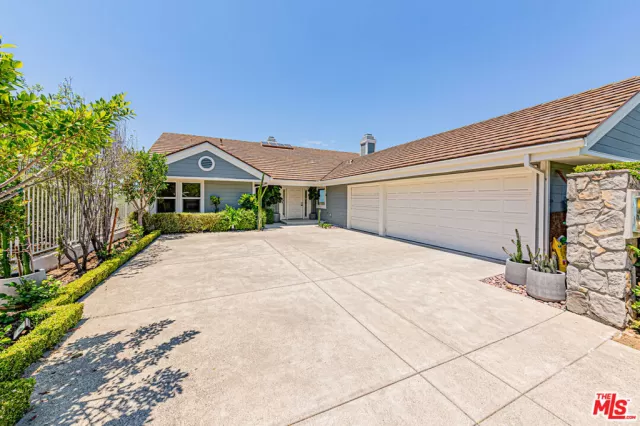 MLS: 26846145 Condo For Sale