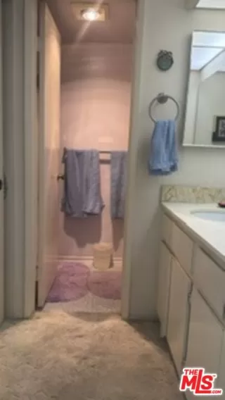 Photo #6: 26852229 Listing 