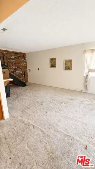 Photo #2: 26854961 Listing