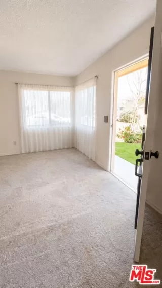 Photo #3: 26854961 Listing