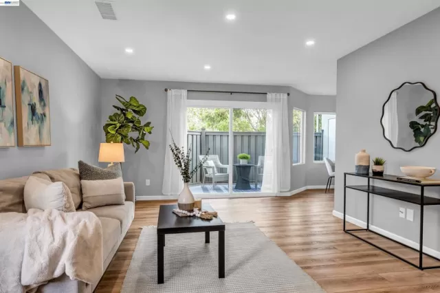 MLS: 41135882 Condo For Sale
