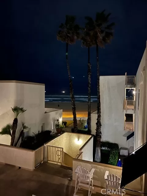 MLS: AR22192241 Condo For Sale