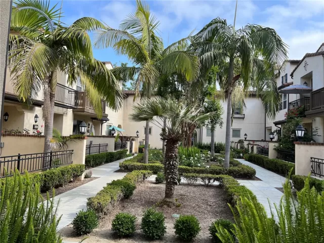 MLS: AR23089569 Condo For Sale