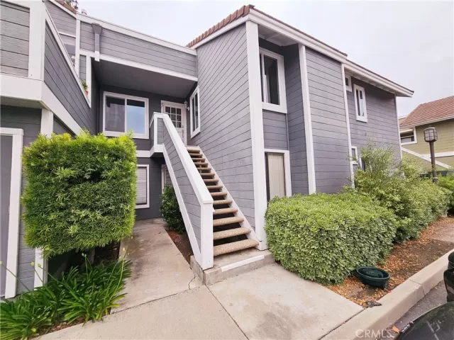 MLS: AR23089670 Condo For Sale