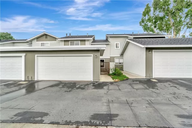 MLS: AR23169802 Condo For Sale