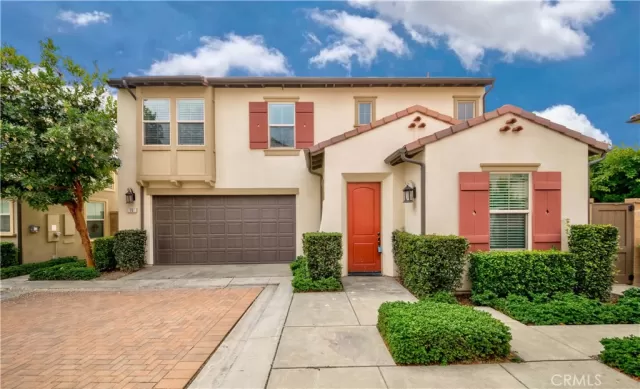 MLS: AR23193817 Condo For Sale