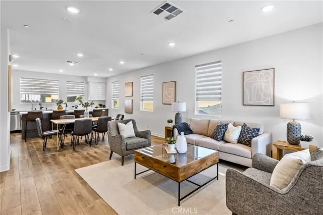 MLS: AR23222208 Condo For Sale