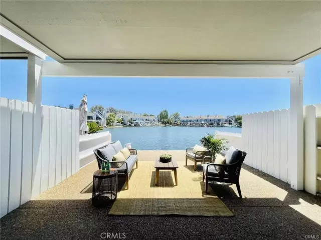 MLS: AR23229263 Condo For Sale