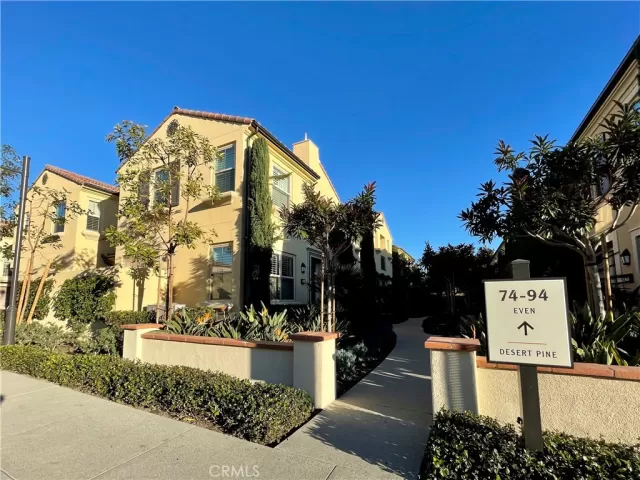 MLS: AR24182917 Condo For Sale