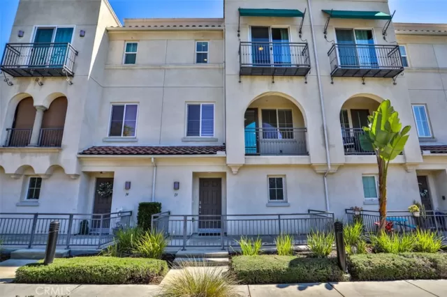 MLS: AR25058503 Condo For Sale