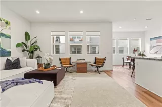 Photo #2: AR25128759 Listing 