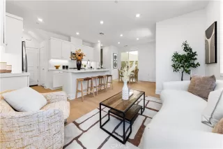 Photo #6: AR25182280 Listing