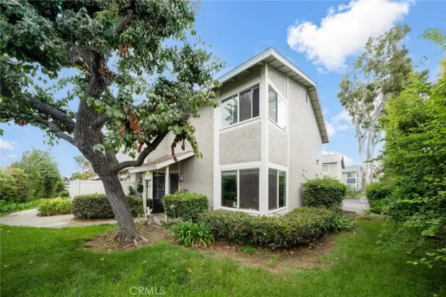 MLS: AR25229142 Condo For Sale