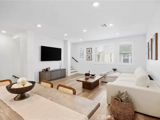 MLS: AR26045036 Condo For Sale