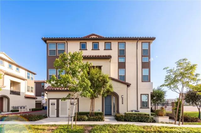 MLS: AR26105050 Condo For Sale
