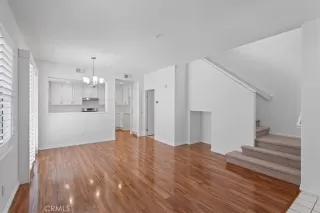 Photo #3: BB24143473 Listing 