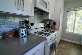 Photo #4: CV22175643 Listing 