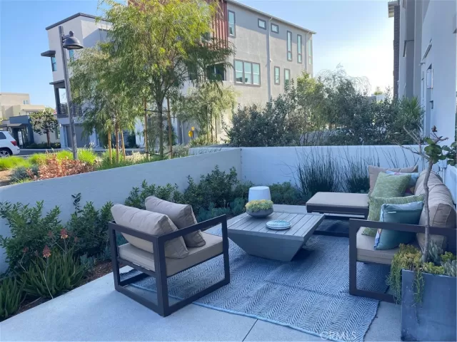 MLS: CV22196746 Condo For Sale