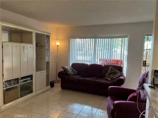 Photo #3: CV22236968 Listing