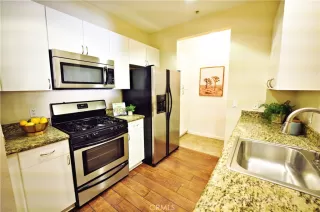 Photo #6: CV22245600 Listing 