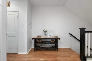 Photo #4: CV23007123 Listing