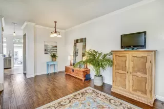 Photo #4: CV23040535 Listing 