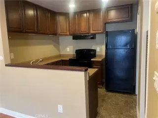 Photo #2: CV23043867 Listing 