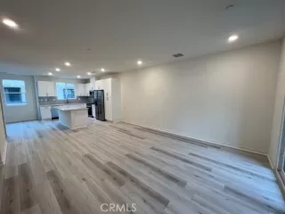 Photo #3: CV23047683 Listing 