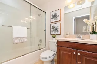 Photo #6: CV23049328 Listing 