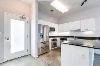 Photo #3: CV23061935 Listing 