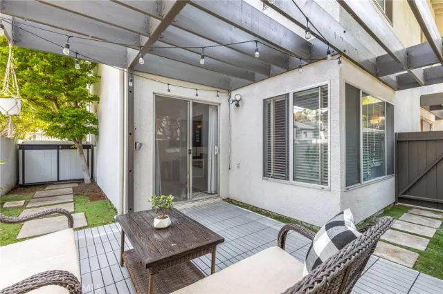 MLS: CV23065164 Condo For Sale