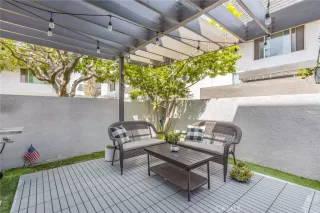 Photo #3: CV23065164 Listing 