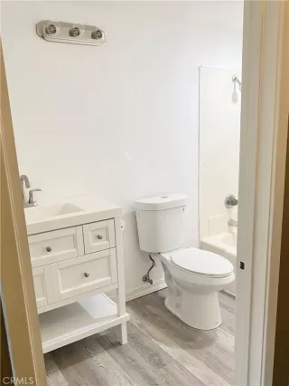 Photo #2: CV23068260 Listing 