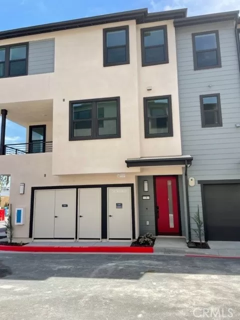 MLS: CV23068351 Condo For Sale