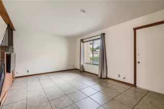 Photo #5: CV23074185 Listing 