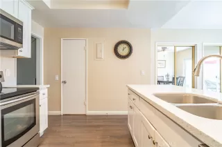 Photo #6: CV23083295 Listing 