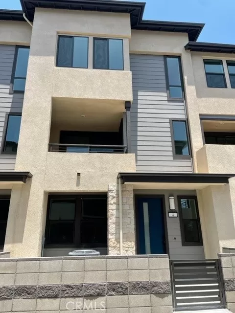 MLS: CV23088488 Condo For Sale